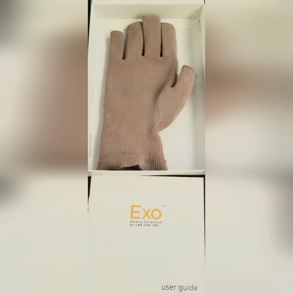 L & R EXO STRONG FLAT KNIT COMPRESSION GLOVE -LG- 20/30 mmHg- FULL FINGER- BEIGE - Picture 2 of 6